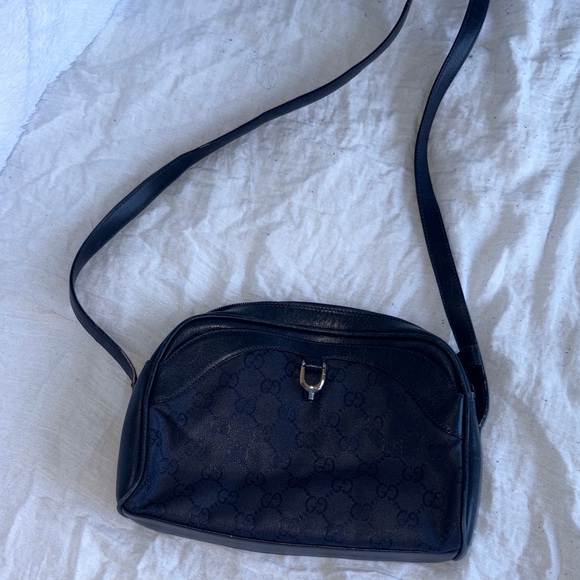 Authentic Vintage Gucci Crossbody - Picture 1 of 3